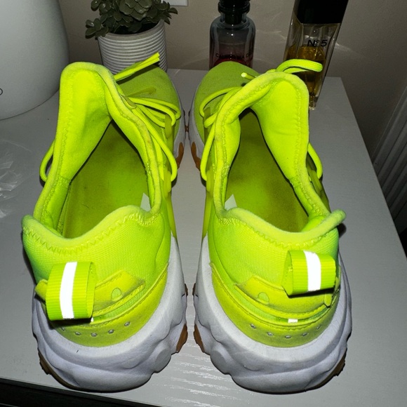 NIKE REACT PRESTO ‘VOLT’ NEON TENNIS SHOES - Picture 11 of 11
